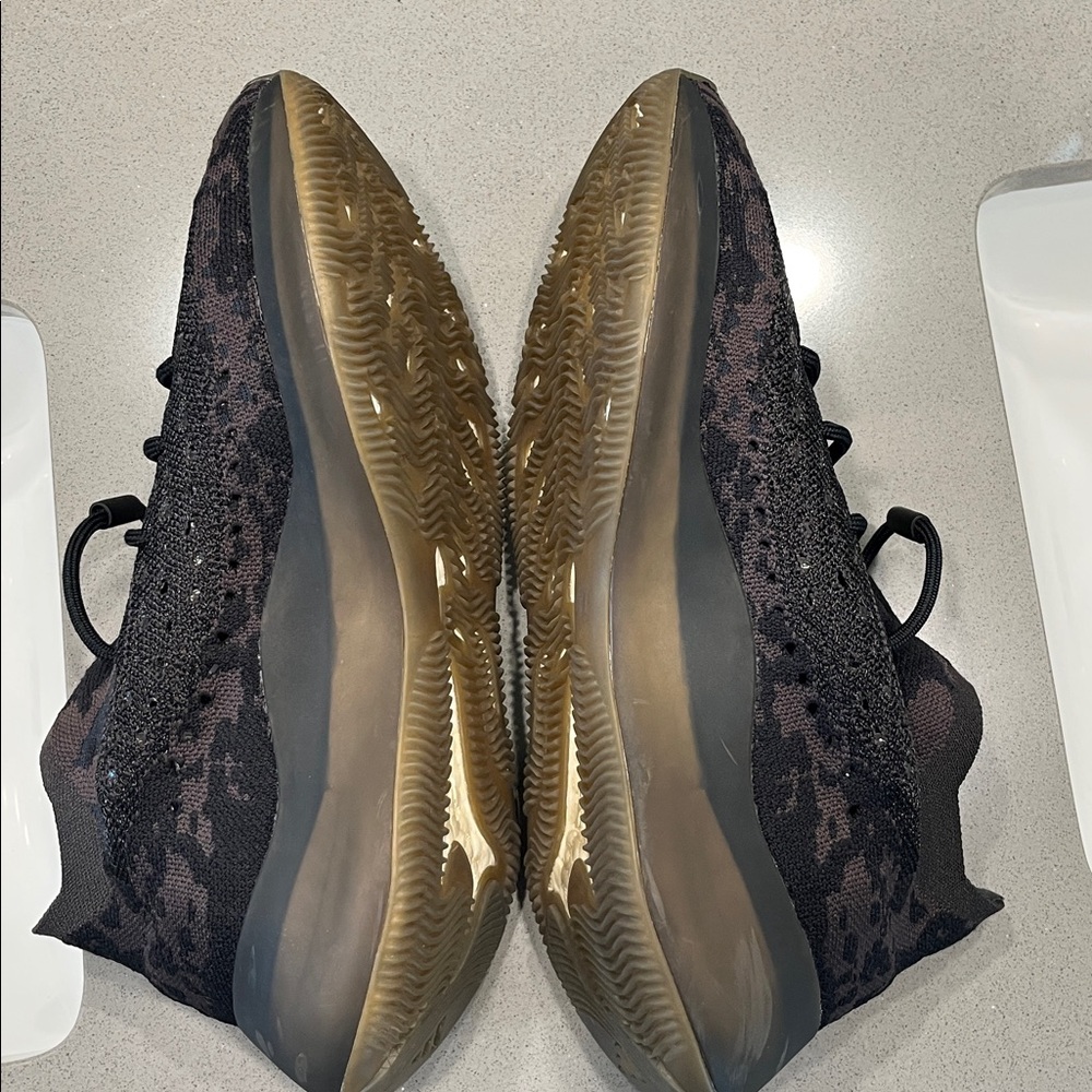 Men’s Adidas Yeezy Boost 380 Onyx - Picture 12 of 13